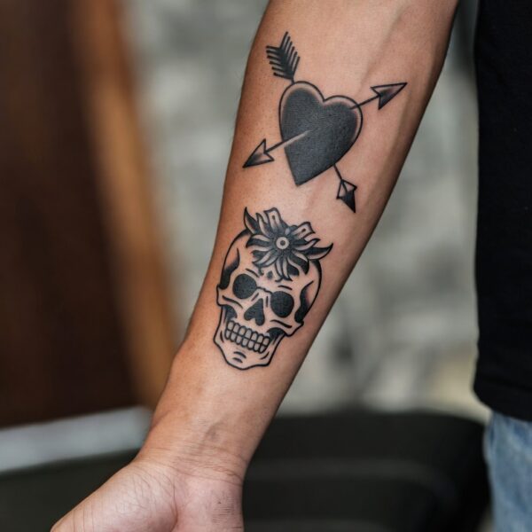 Herz & Schädel in Blackwork